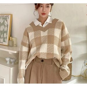Pattern Drop Shoulder Sweater